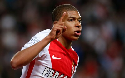 乐鱼电竞独家-久保建英助攻队友空门吃饼