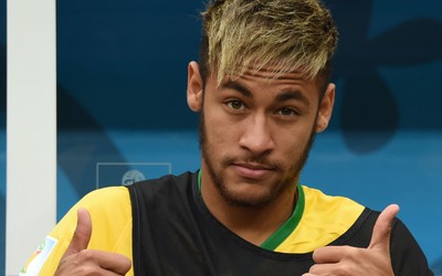 乐鱼电竞热评-加维复出首战当选MVP