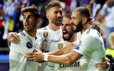 乐鱼电竞动态-约安尼季斯头球扳平比分